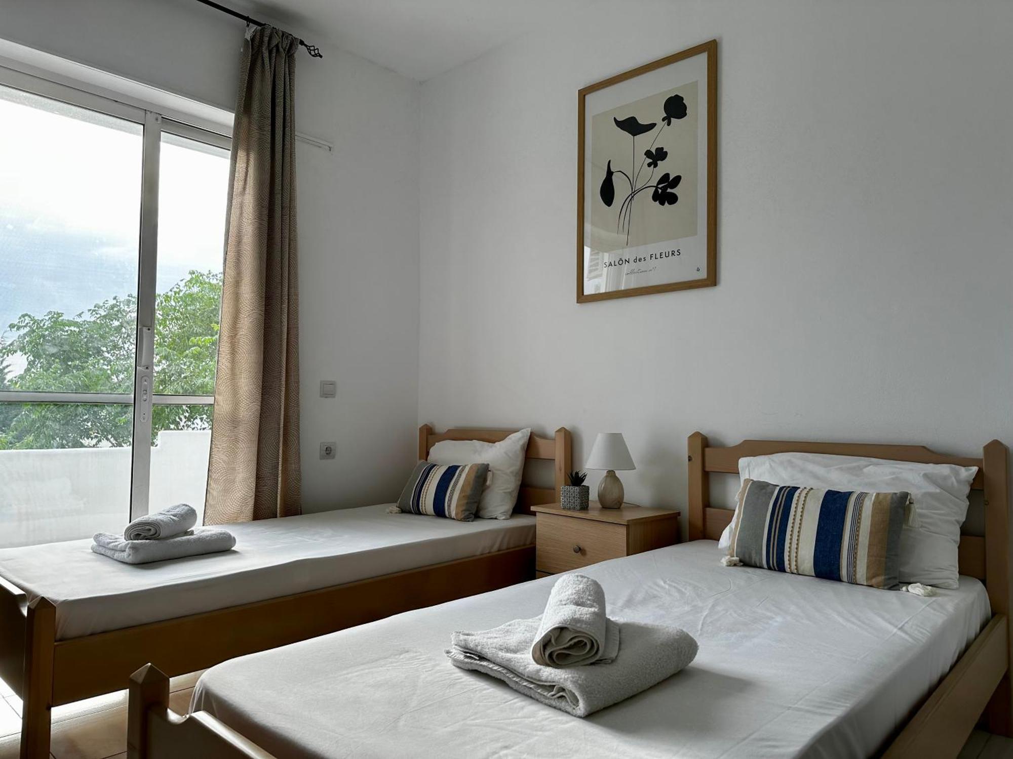 Central, Sunny & Spacious Apartment, In Kos, 
